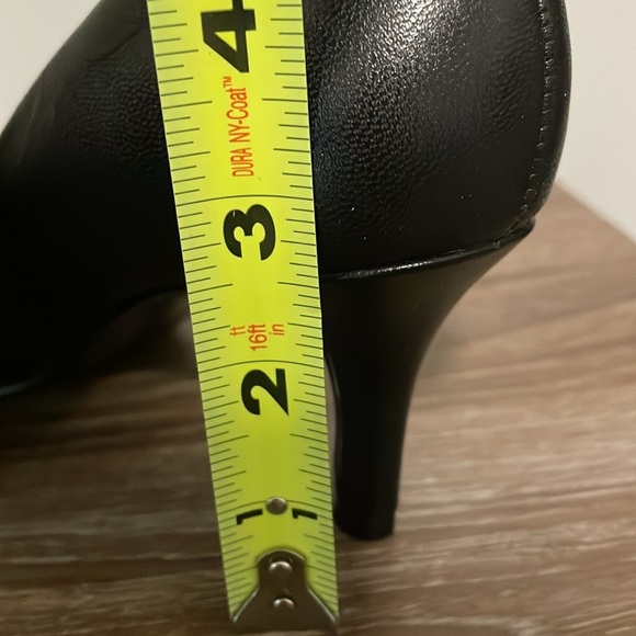 Nine West Women’s Shoes Black Size 7 Low Heels Pointed Toe - Picture 8 of 8